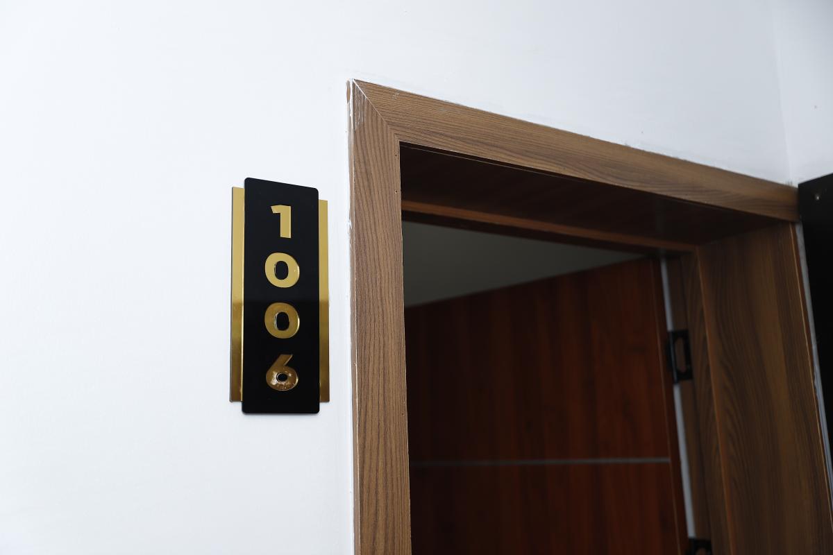 A room at Olabanji Royal Garden Hotel